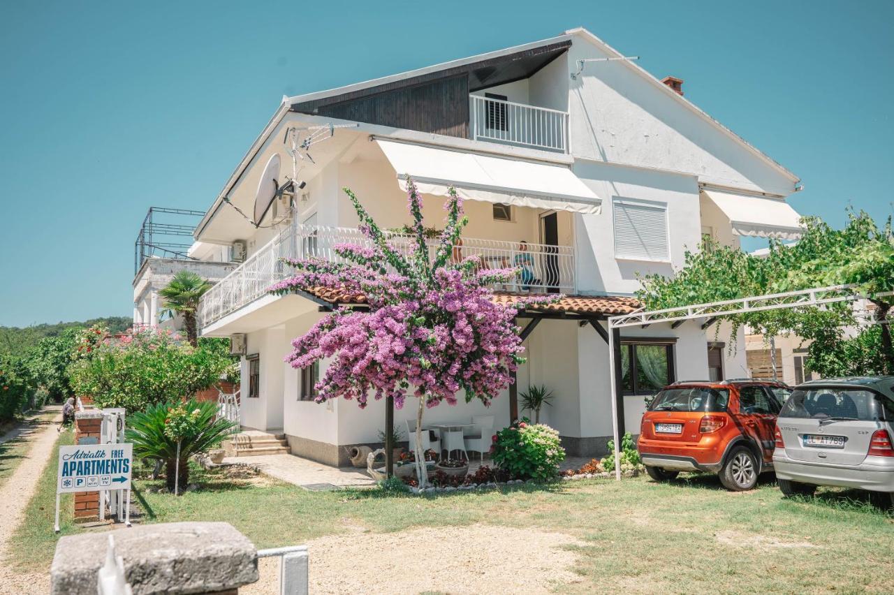 Vila Adriatik Ulcinj Exterior photo